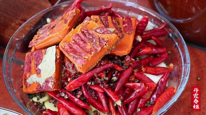 《漂亮娘们儿美食记》46_弟弟1000买海鲜，春姐做海鲜大咖，又麻又辣，口口鲜香真过瘾呐