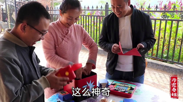 《漂亮娘们儿美食记》154_磊哥买只羊腿，春姐炖羊肉，做陕北特色面食圪坨，大家吃过瘾了