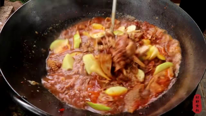 《乡村老流氓美食记》199_买了一堆牛杂，做“广式牛杂”，脆爽弹牙，开胃下饭还不腻