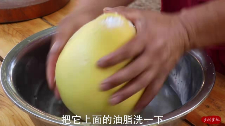 《乡村老流氓美食记》171_西北大叔做广东“蜜汁叉烧肉”，哥俩头次吃这味道，这吃法看饿了