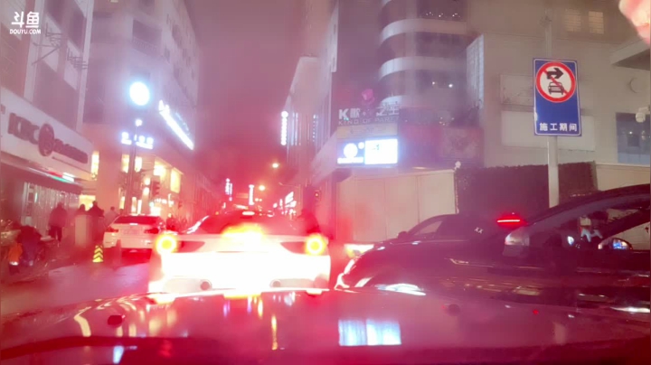 【户外】XX是个坏女人的精彩时刻 20210228 19点场