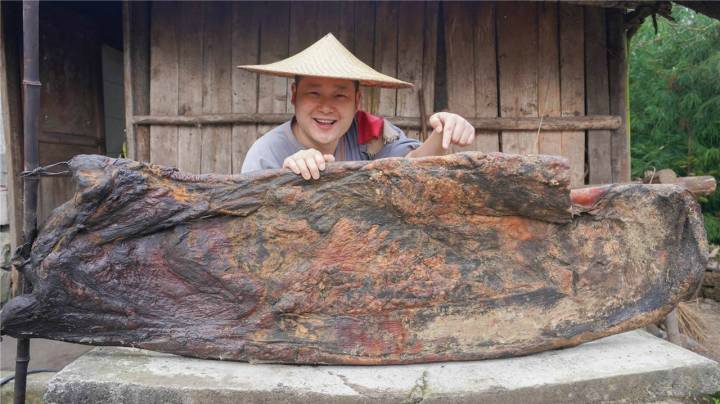 这才是正宗四川老腊肉，一块腊肉就是半头猪，这样的腊肉你吃过吗