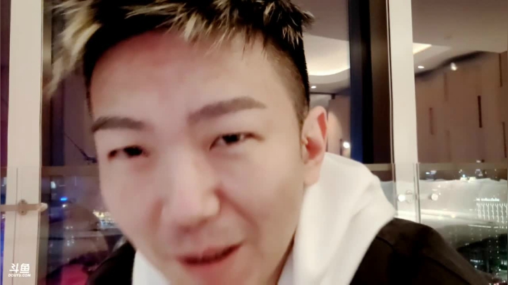 我在斗鱼看JSA丶北京小王哥直播户外