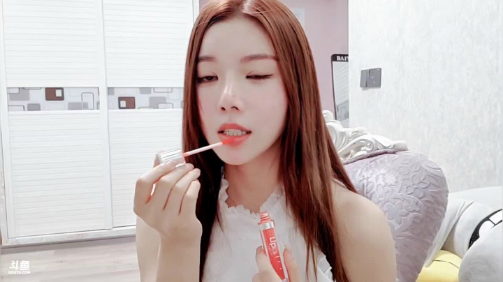 【2021-03-05 17点场】丽亚celiahunne：小姨子： 天天快乐
