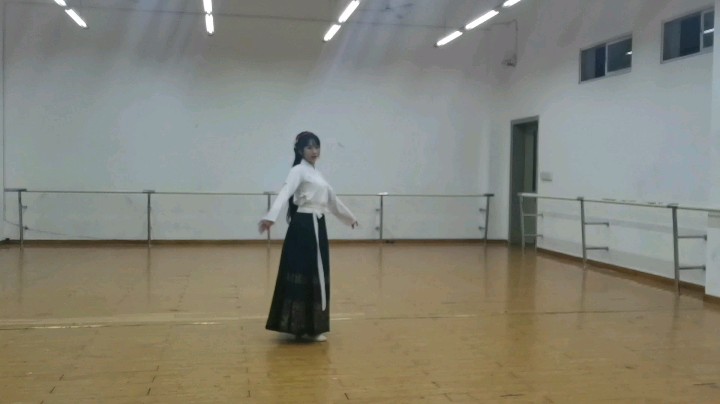 马尔维纳斯的云发布了一个斗鱼视频2021-03-08