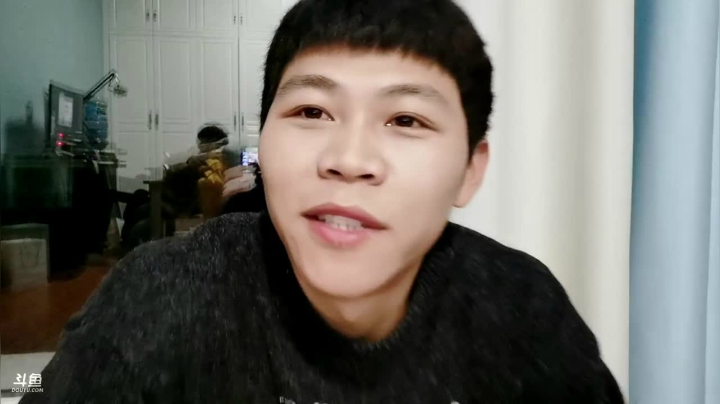 【2021-03-13 00点场】美食老王：等一会儿开。
