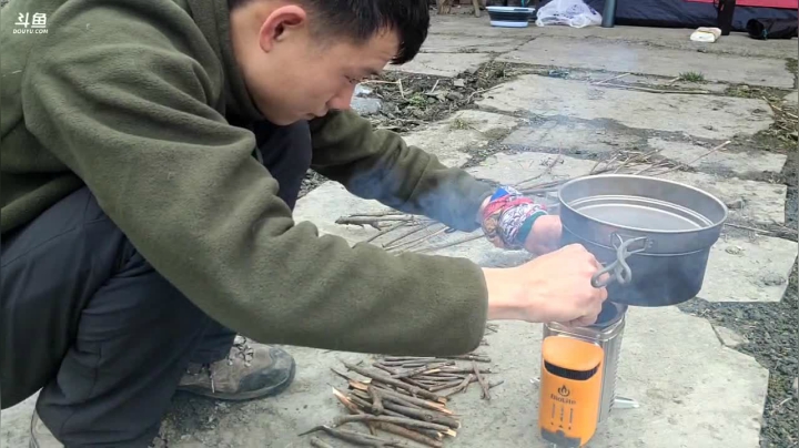 【2021-03-14 10点场】叶子户外：《纪实直播》新疆之旅→阿坝黄龙day6