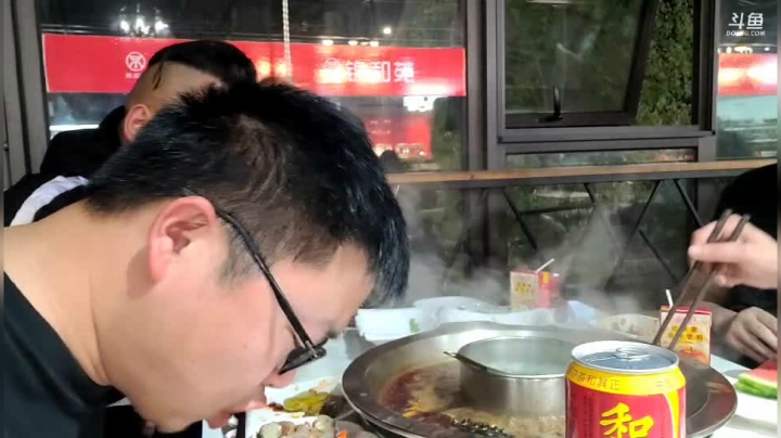 【2021-03-14 18点场】魅力生活i：县城吃自助火锅