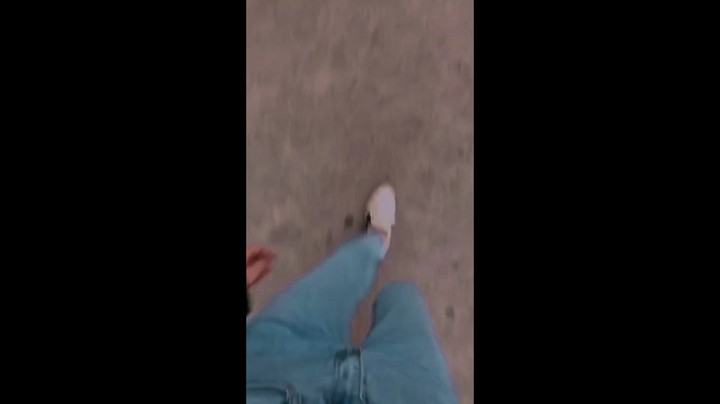 我开车邻居家的toyota追着日落