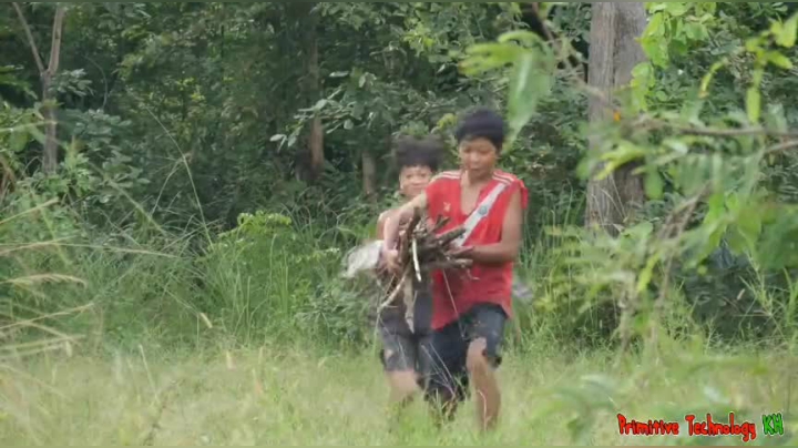 丛林中烹饪鳄鱼