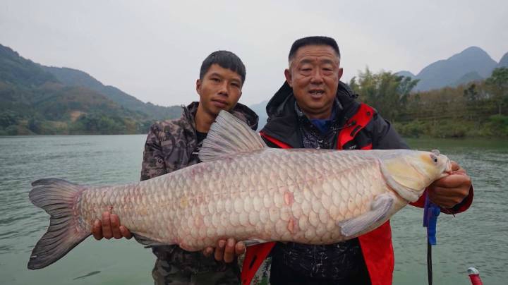 《游钓中国7》第6集 红水河寻青记 学习当地特色钓法