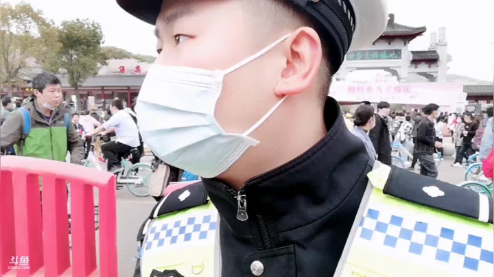 【2021-03-21 14点场】武汉交警：绿色出行，文明赏樱