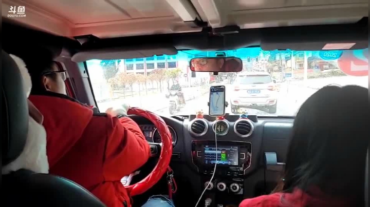 【2021-03-22 17点场】魅力生活i：自驾西藏第5天赶往来古冰川