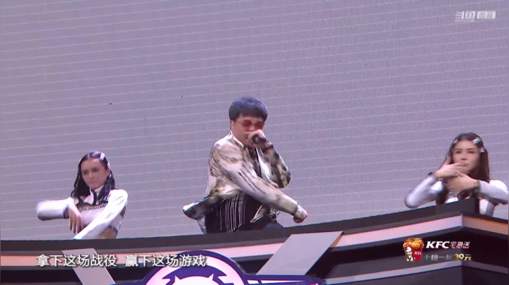 我在斗鱼看斗鱼官方直播直播汽车