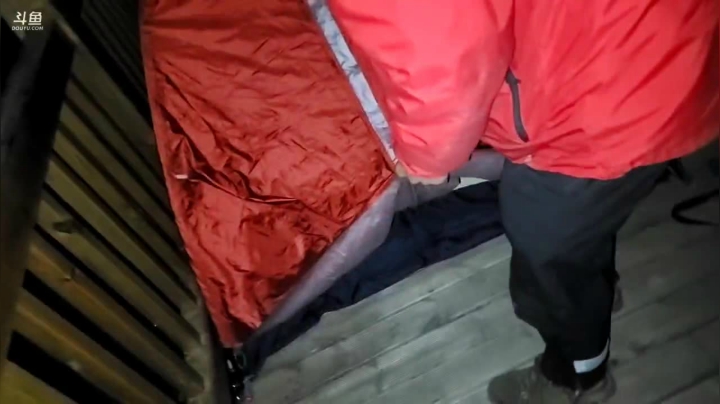 【2021-03-24 20点场】叶子户外：《纪实直播》新疆之旅→穿越洛克之路