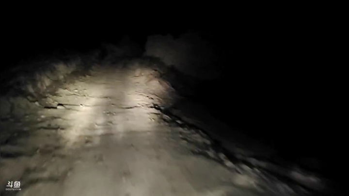 【2021-03-24 20点场】叶子户外：《纪实直播》新疆之旅→穿越洛克之路