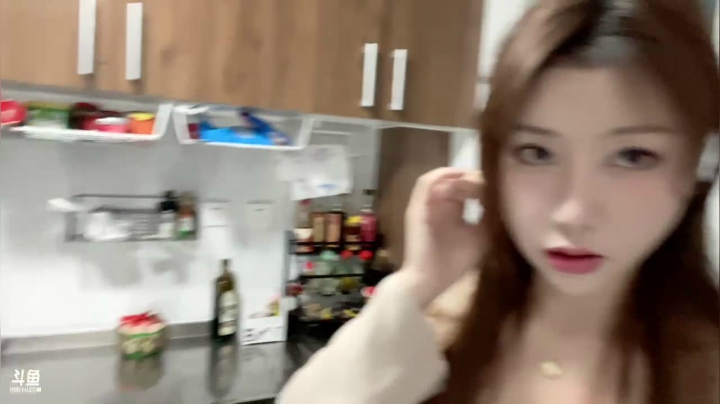【2021-03-25 19点场】狐狸酱大魔王：今天肚子疼。。。。