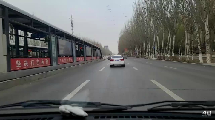 【2021-03-25 16点场】叶子户外：《纪实直播》新疆之旅→穿越洛克之路