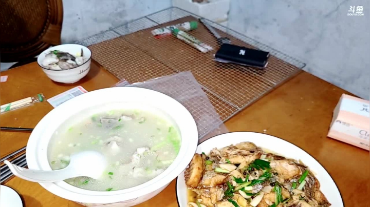 【2021-03-23 01点场】洪湖小肖：今天双倍亲密度，晚上海底