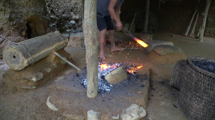 第三季2k蓝光 E106铲子【真人我的世界-空手发展-单人炼铁】