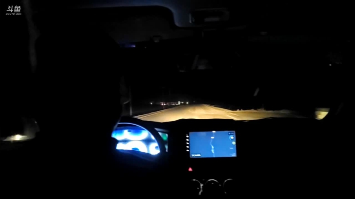 【2021-03-28 20点场】叶子户外：《纪实直播》新疆之旅→穿越洛克之路