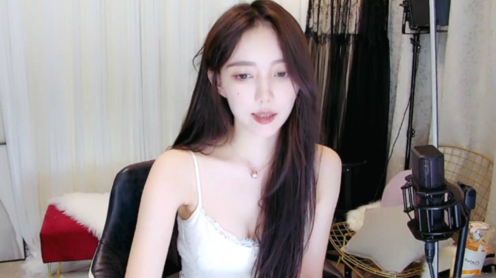 DOUYU_139277_2021_03_29_01_04_30