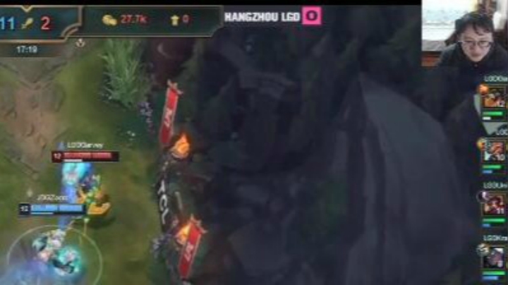 教练JoKer：蓝方这是什么水平啊！是认真的吗？