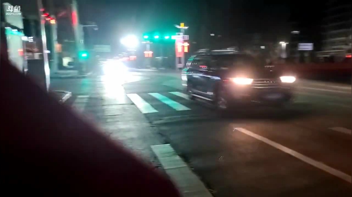 【2021-03-30 01点场】叶子户外：《纪实直播》新疆之旅→合作市