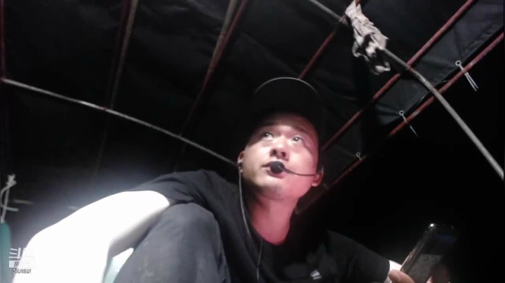 【2021-03-29 20点场】洪湖小肖：下水搞鱼进行中...