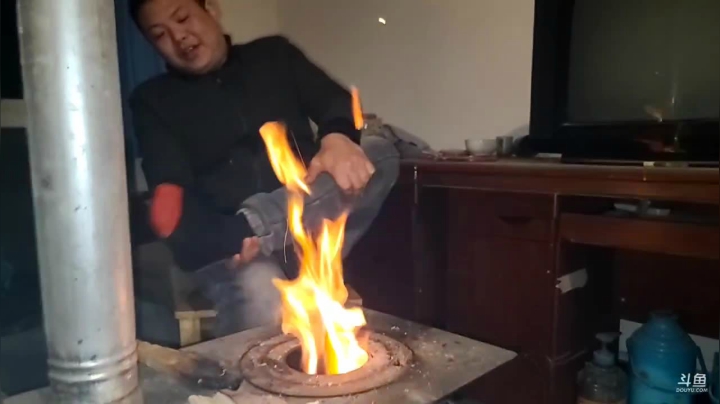 【2021-04-01 20点场】叶子户外：《纪实直播》新疆之旅→西宁