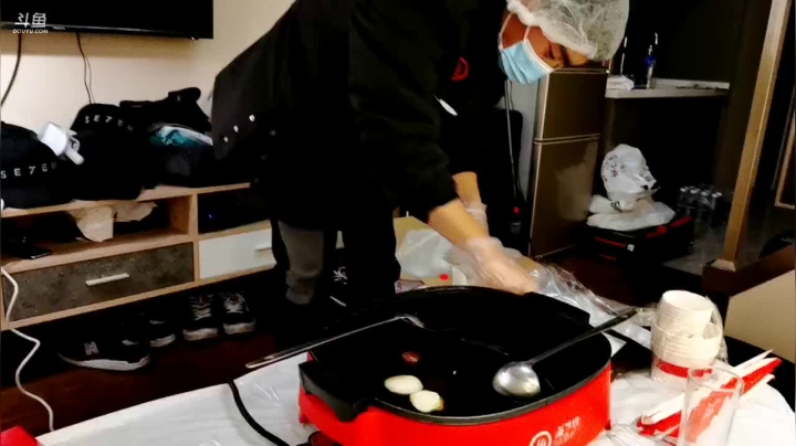 【2021-04-04 21点场】赛文柒Seven：周末天气不错 出来逛逛