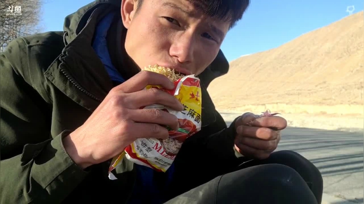 【2021-04-05 17点场】叶子户外：《纪实直播》新疆之旅→青海湖