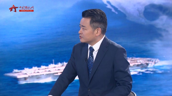 驱逐舰逼近长江口 航母进入南海 美军这轮的操作有何意图？
