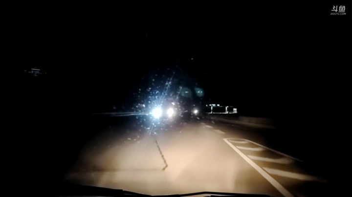 【2021-04-08 20点场】叶子户外：《纪实直播》新疆之旅→茶卡盐湖