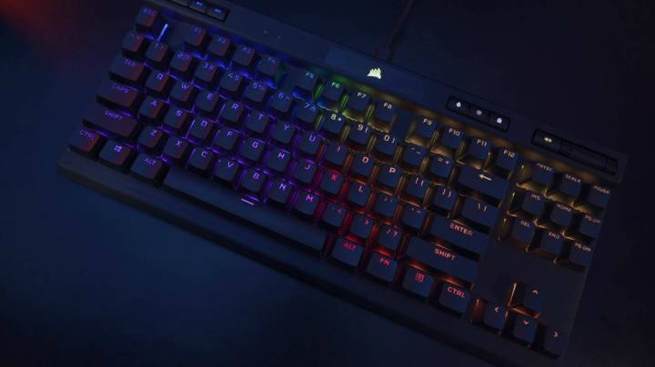 为更纯粹的竞技---上手美商海盗船 K70 RGB TKL 机械键盘