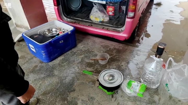 【2021-04-09 12点场】叶子户外：《纪实直播》新疆之旅→茶卡盐湖