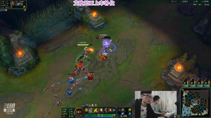 【2021-04-10 08点场】十月船长丶：十月船长：铲车人，一桶一个ADC