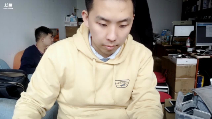 【2021-04-14 10点场】无聊透顶的周扒皮：南京强哥6881241