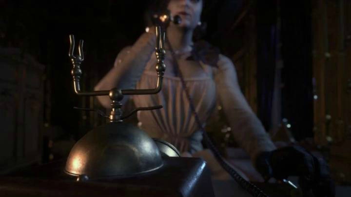 《生化危机8》最新实机预告，探索庄园对战狼人吸血鬼