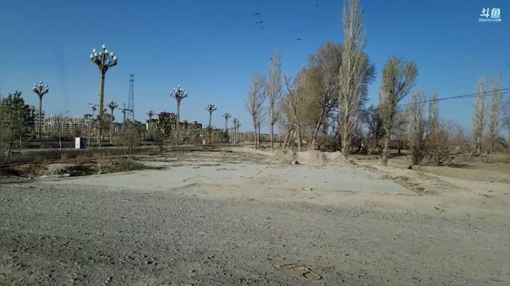 【2021-04-15 17点场】叶子户外：《纪实直播》新疆之旅→德令哈