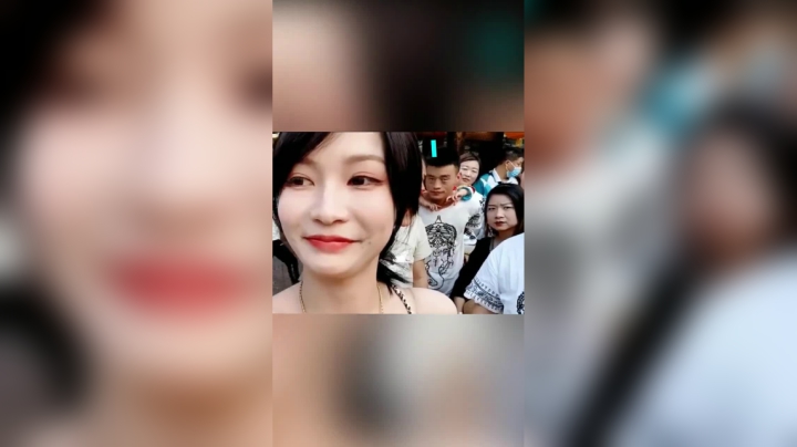 听说很多人想看看我出门的回头率~