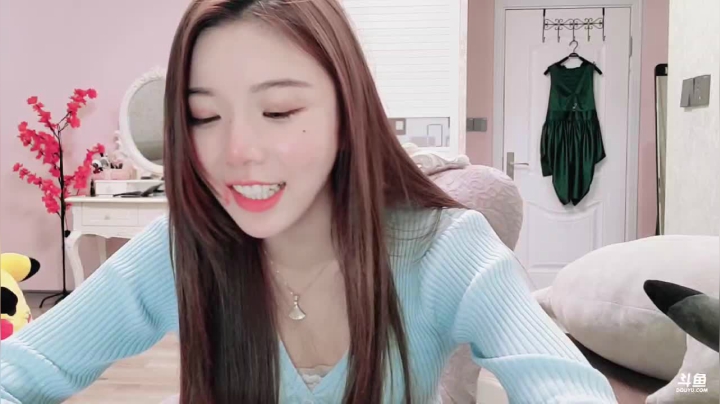 【2021-04-15 20点场】丽亚celiahunne：小姨子： jiayou