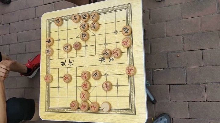 棋输气势不能输，大爷说：“你这是耍屎呢，耍几年了”？