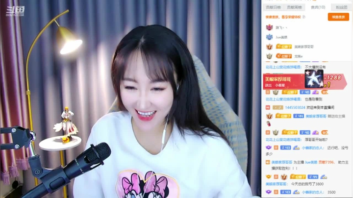 【2021-04-17 21点场】Jue美娘：粉丝团 小时榜 9 点 抬一手