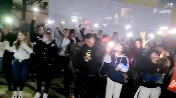 【2021-04-18 21点场】洪湖小肖：19：30《5周年专题记录》首映