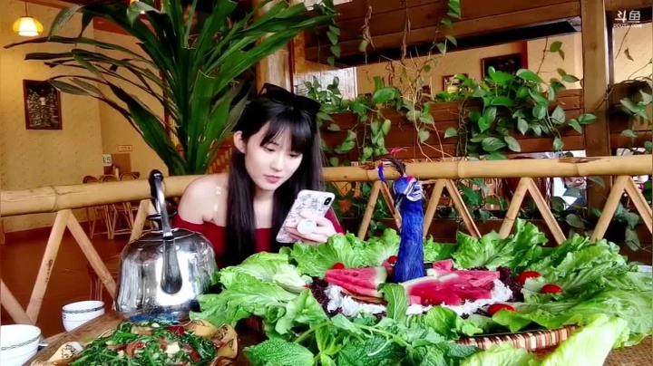 我在斗鱼看不2不叫周淑怡直播英雄联盟