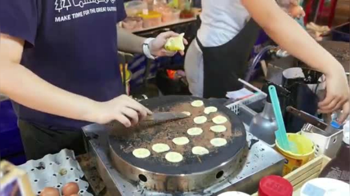 泰国小吃 -香蕉巧克力草莓