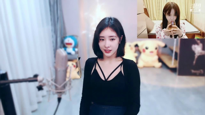 我在斗鱼看沫沫同学丶直播舞蹈