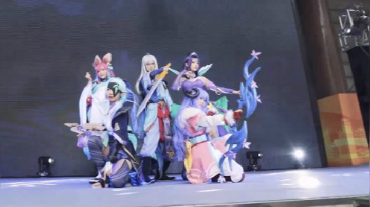来汉见英雄！LPL春决斗鱼线下观赛《COSPLAY》现场回顾