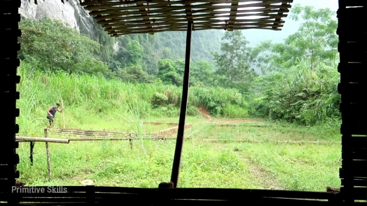 第二季1080P E19搭建鱼塘【真人我的世界-空手发展-单人炼铁】